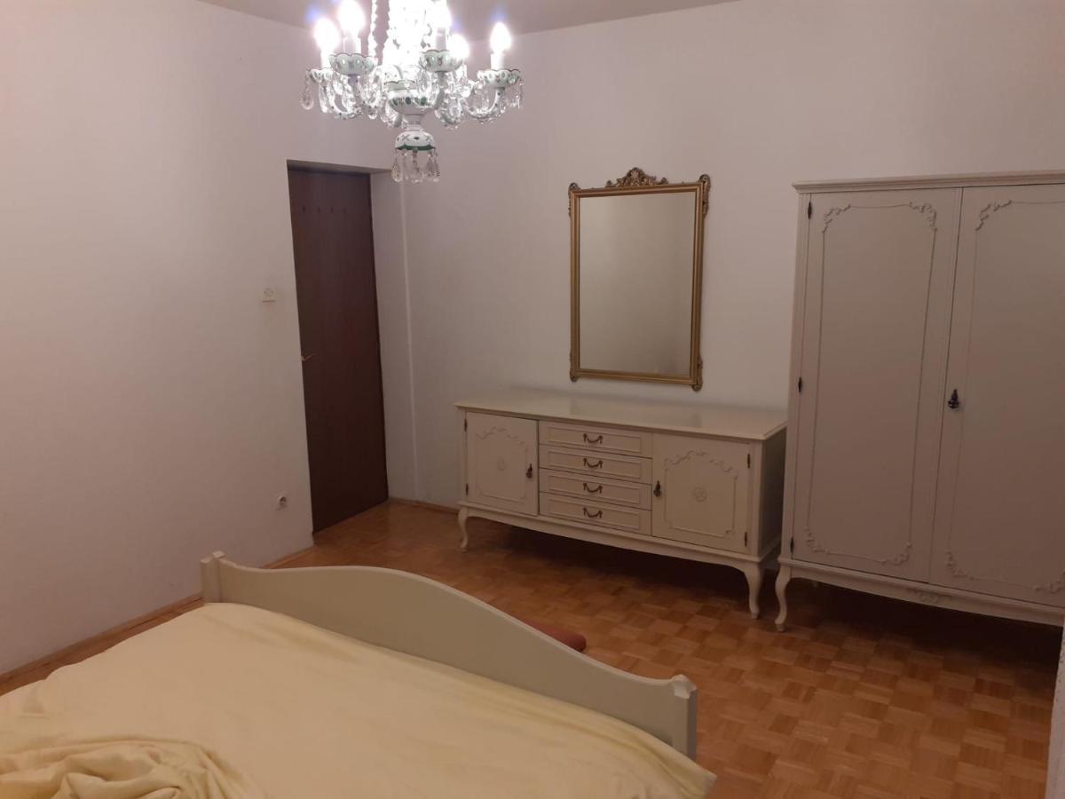Lina Apartment *